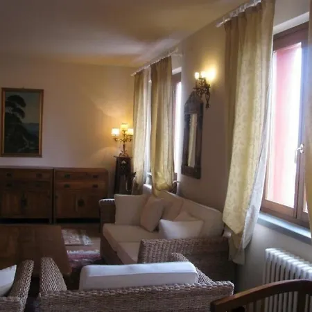 Apartament In Mit Grossem Garten Und Panoramablick