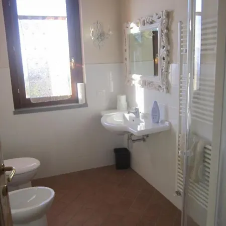In Mit Grossem Garten Und Panoramablick Apartament